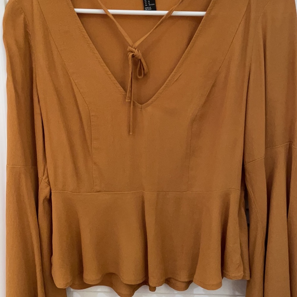 Forever 21 bell sleeve top
